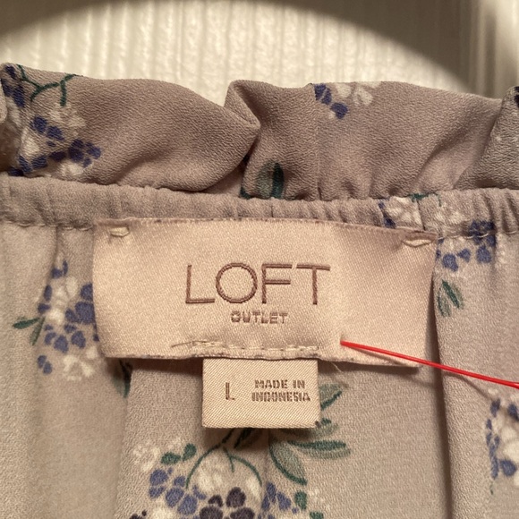 LOFT Women's Floral Sleeveless Top - Gray…size L - Picture 3 of 4